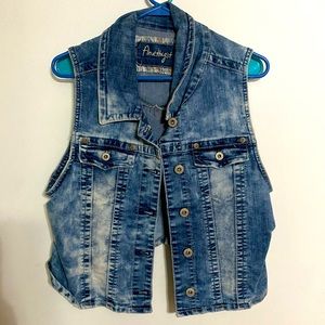Jean vest size XL